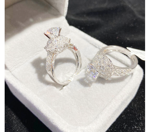 Tiêu đề trang sức